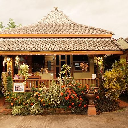 Huen Kham Kong Guesthouse Мае Сарианг Экстерьер фото