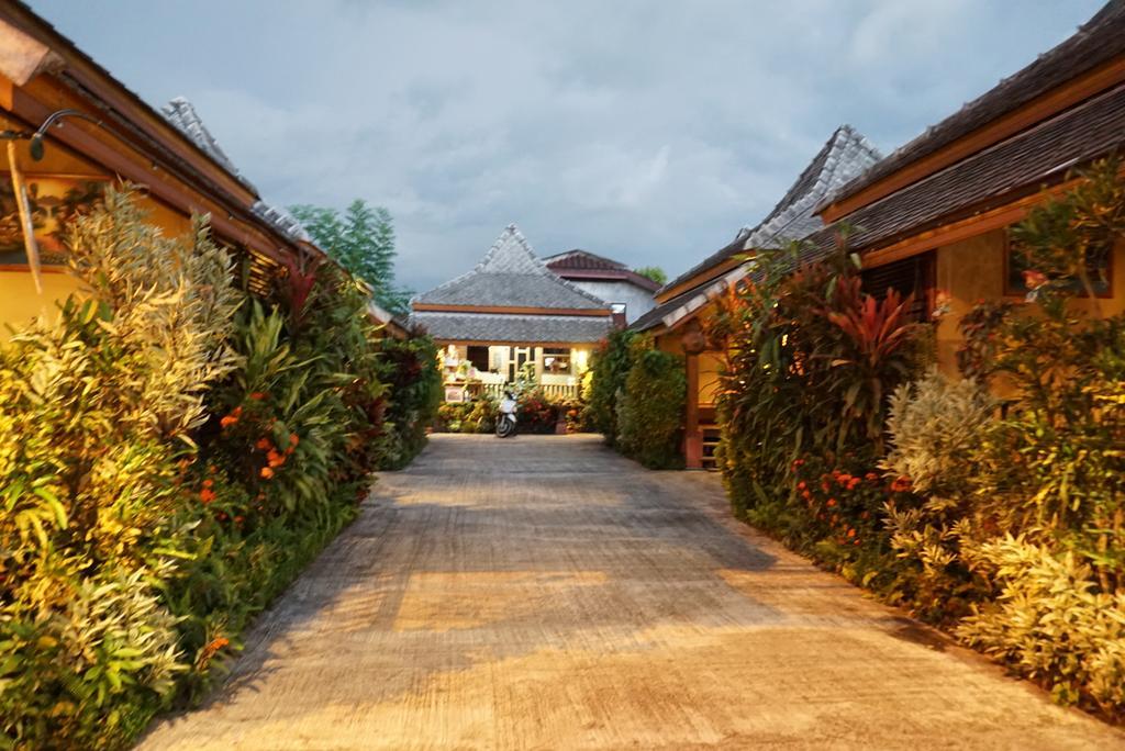 Huen Kham Kong Guesthouse Мае Сарианг Экстерьер фото