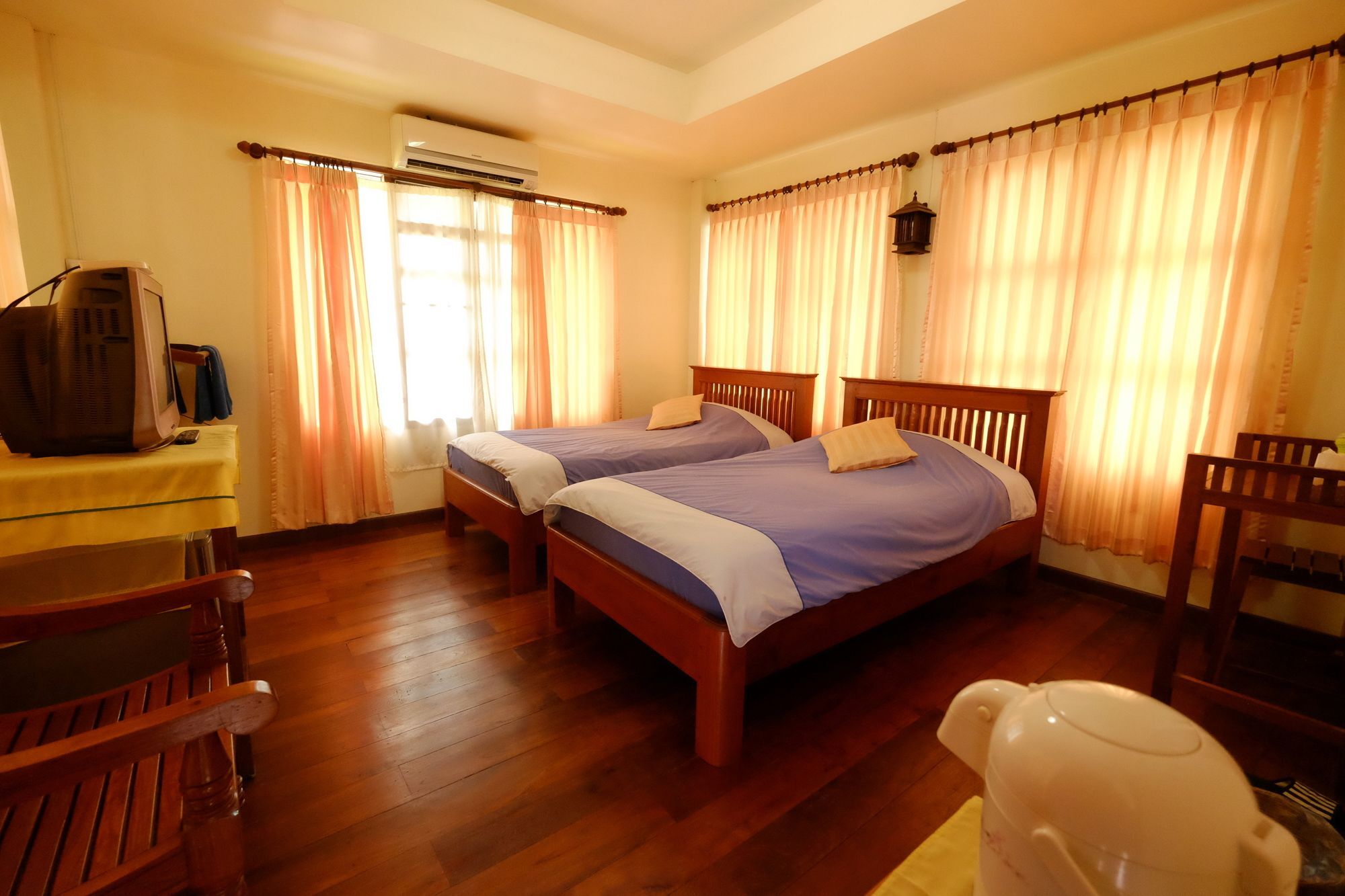 Huen Kham Kong Guesthouse Мае Сарианг Экстерьер фото